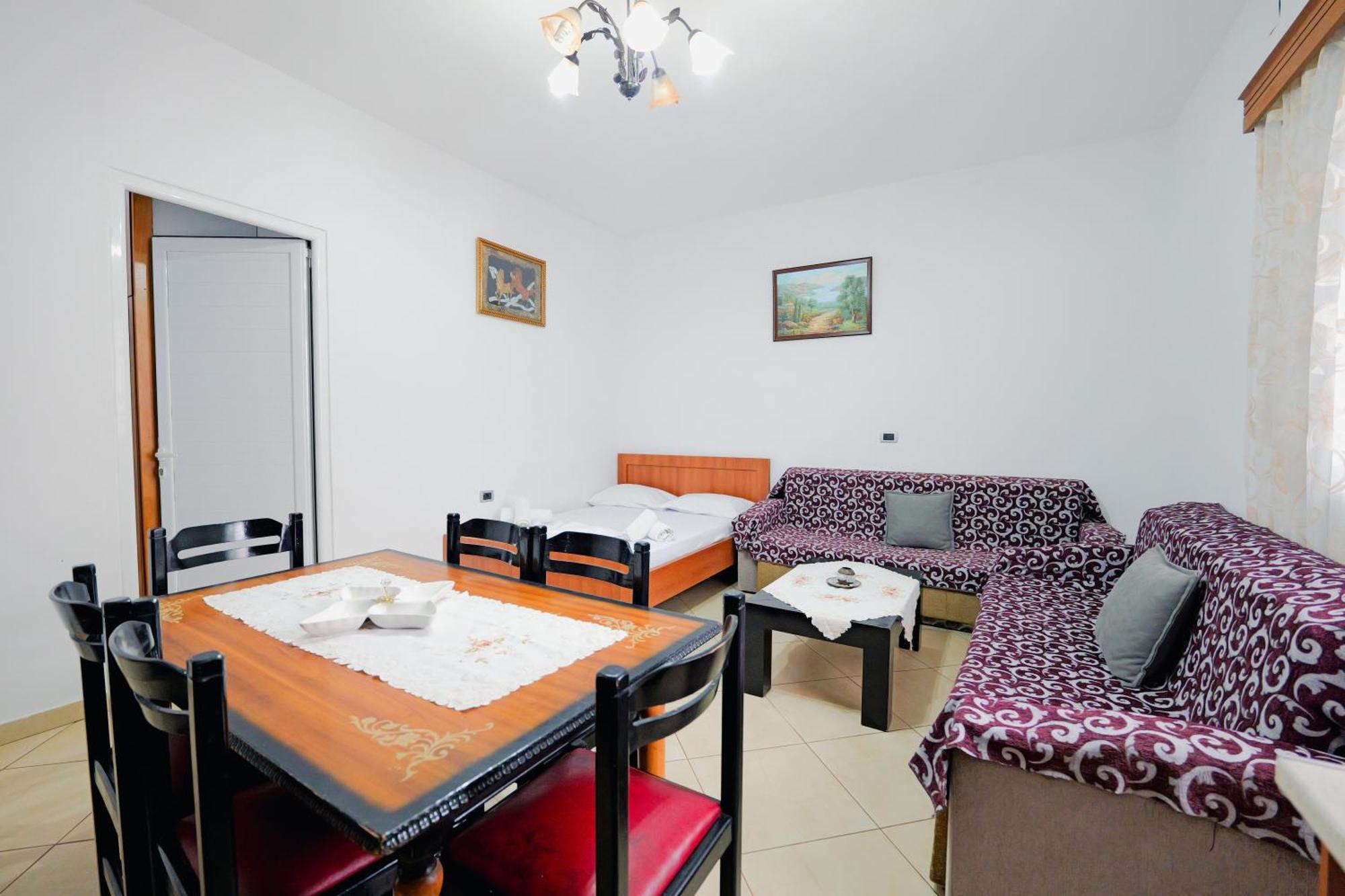Limos Apartment Ksamil